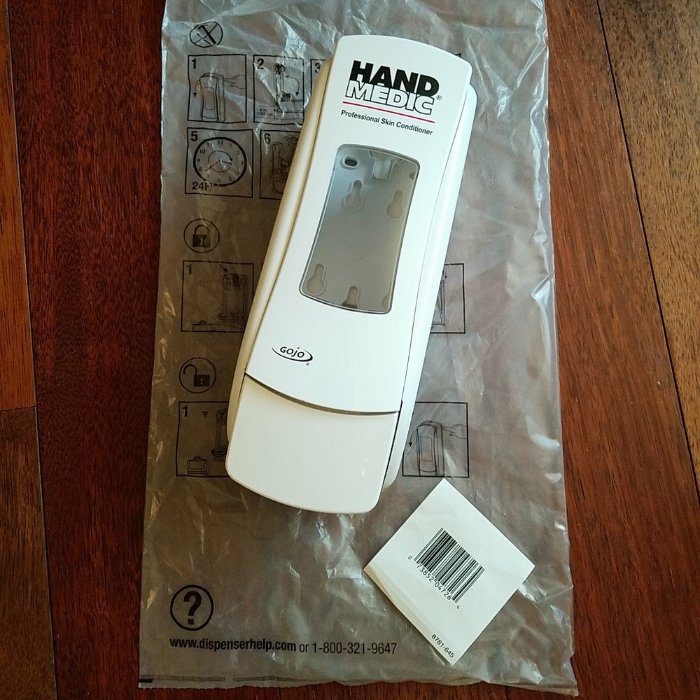 Gojo | Sanitizer Dispenser